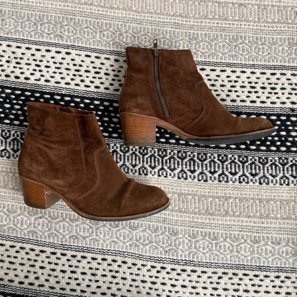 A.P.C Anna ankle boots